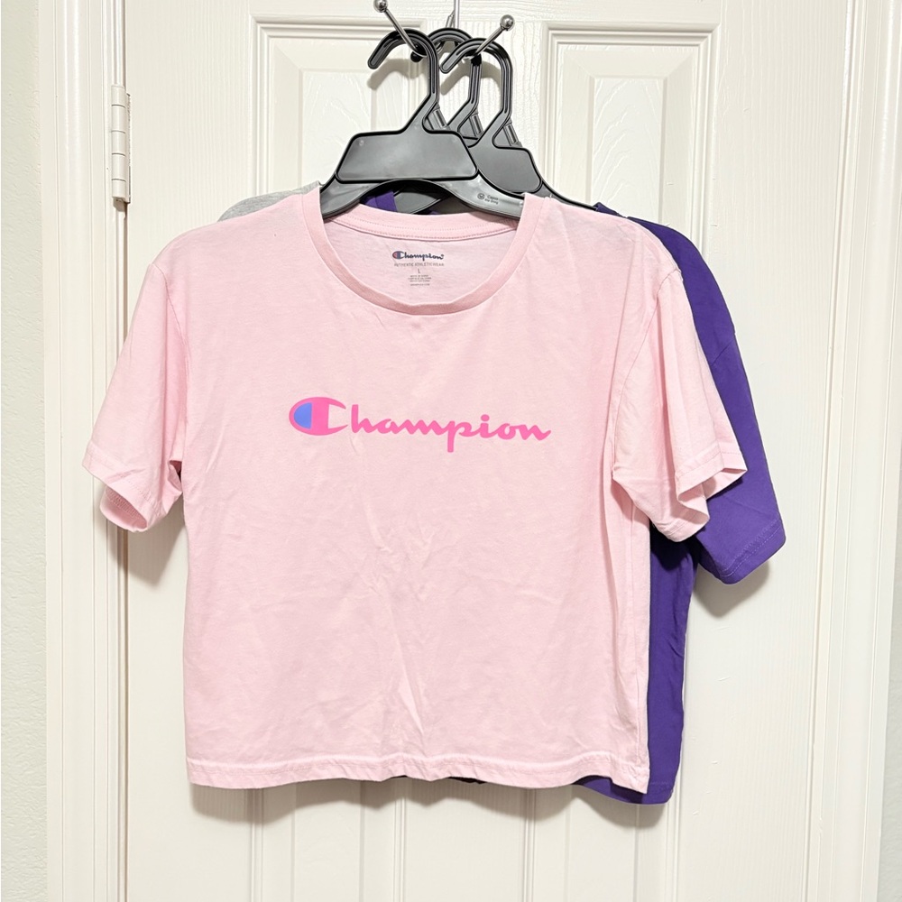 (3) Champion logo short sleeve crop top t-shirts for big girls / Size: Large